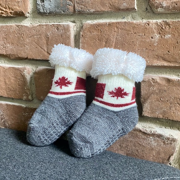 6-12M NWOT Fully Lined Booties/Socks - Picture 3 of 7